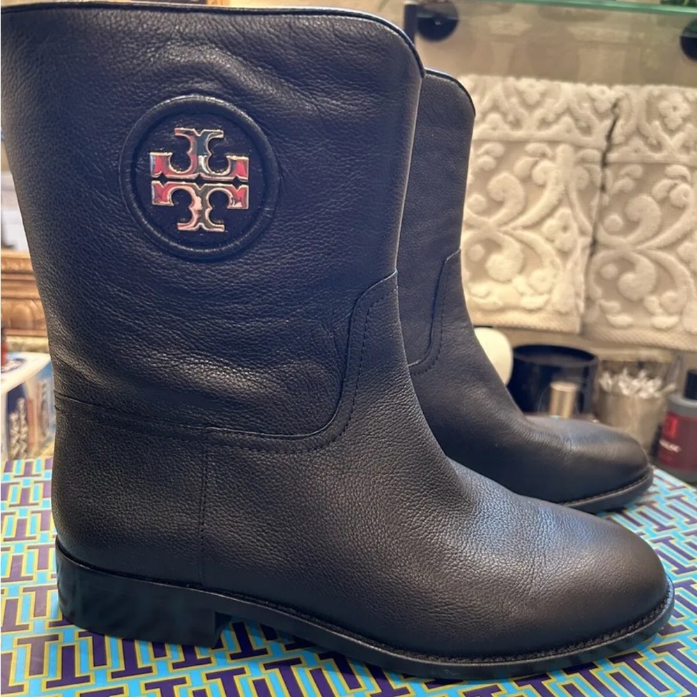 Tory Burch black boot 7.5